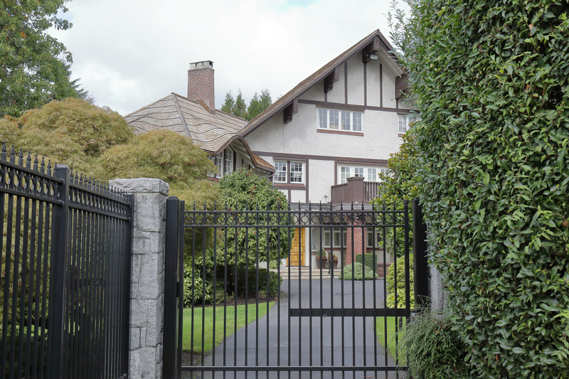 Illustration for article titled Pics from the Curbside: 2018-09-23 to Shaughnessy